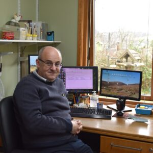 Dr Ian Hodgins