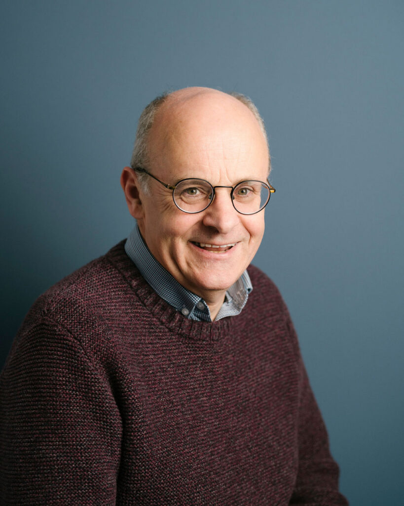 Dr Ian Hodgins